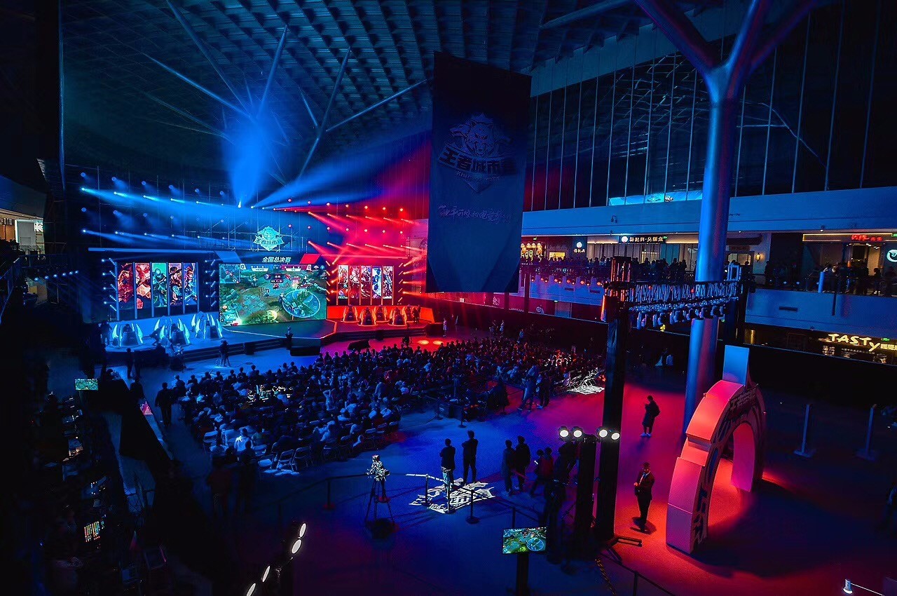 而答案由 而答案由